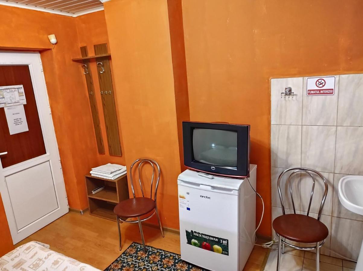 Pensiunea Casa Didina Бакэу Экстерьер фото